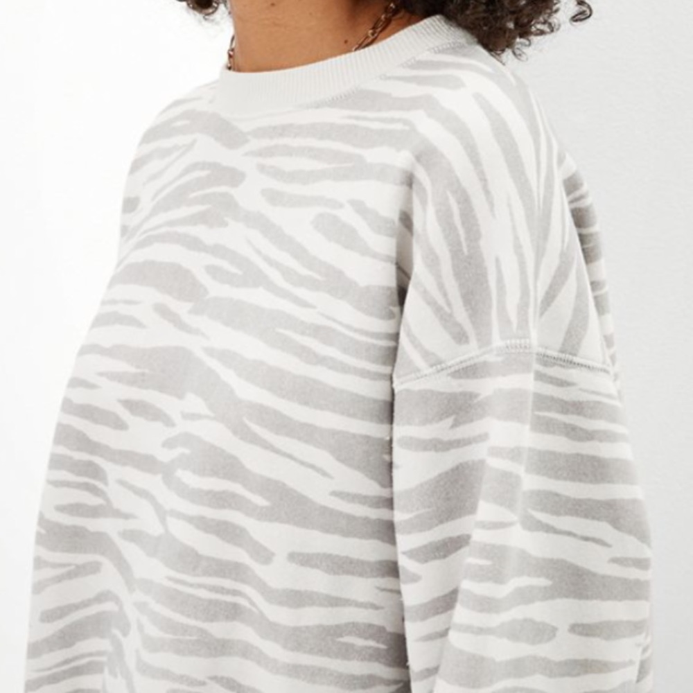 American Eagle Zebra Crewneck
